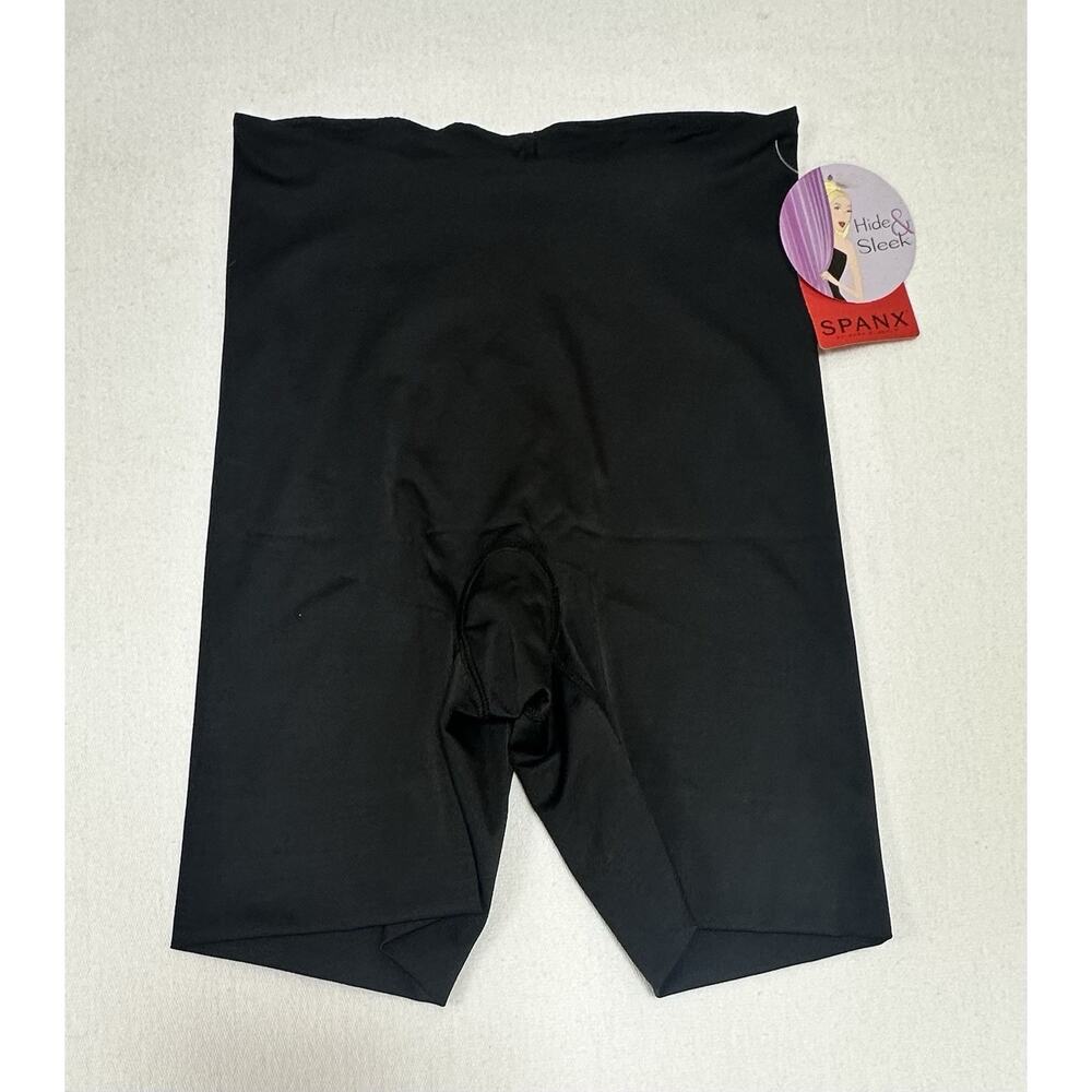 Spanx Hide And Sleek Girl Short Size Med Smooth Thigh Slimming Black NWT Shape